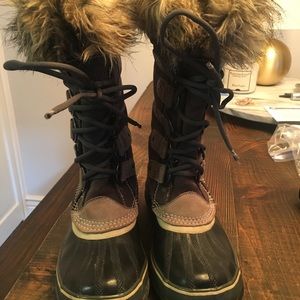 Sorel Joan of Arctic Boots Women’s Size 8
